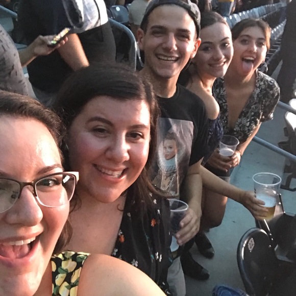 Meet your Posher, Mackey - Picture 2 of 2